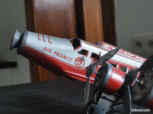 Ancien avion en tole JOUSTRA - Jeux & Jouets