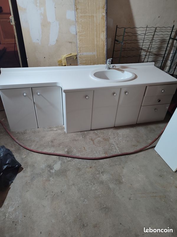 Meuble de salle de bain blanc laqué (image 2)
