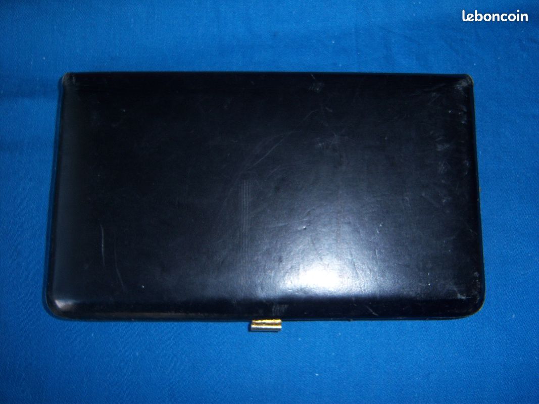 Etui à cigarettes ancien ou porte-carte ou billets en cuir (format des cigarettes sans filtre) (image 5)