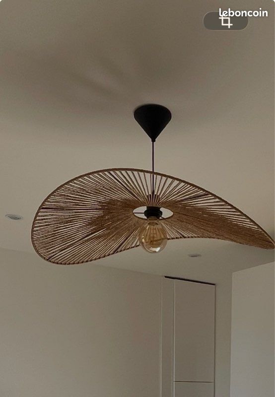 Lustre (image 2)