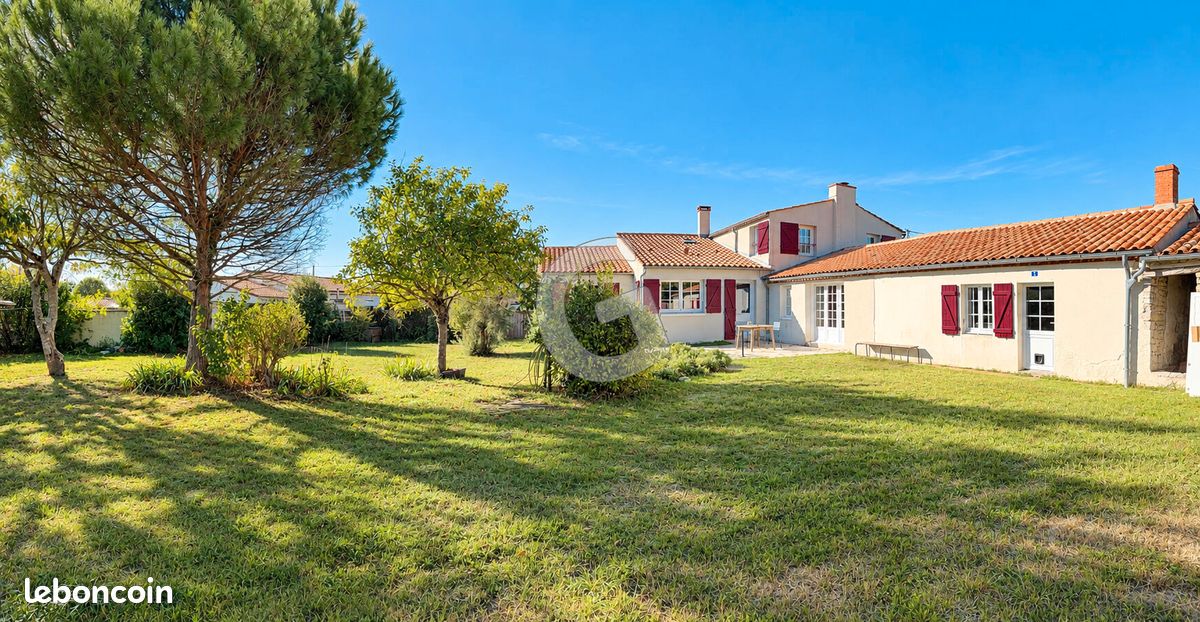 Maison 6 pièces 173 m² · à Angles · 173 m² · 418 900 €