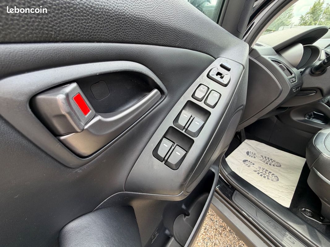Hyundai ix35 Premium Limited Blue 2WD (image 11)