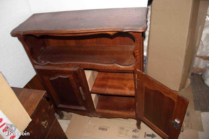 Meuble commode en bois massif (fermant a clef) (image 1)