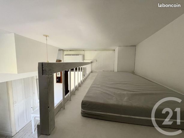 Studio 1 pièce 13 m² — 14