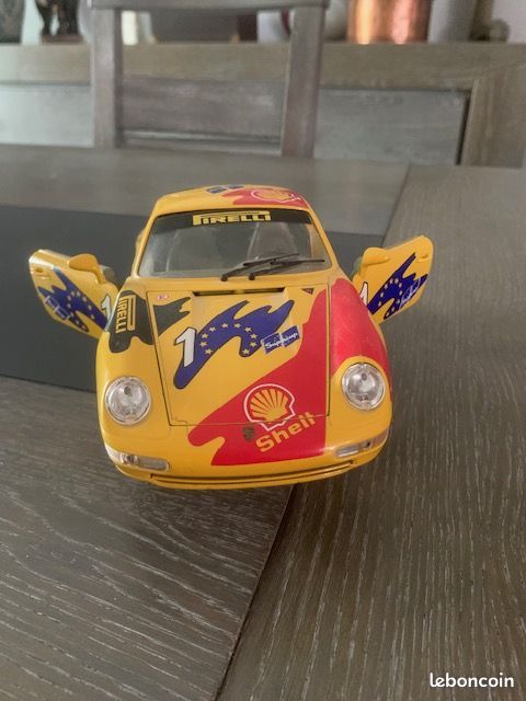 Porsche carrera 911 Burago (image 6)