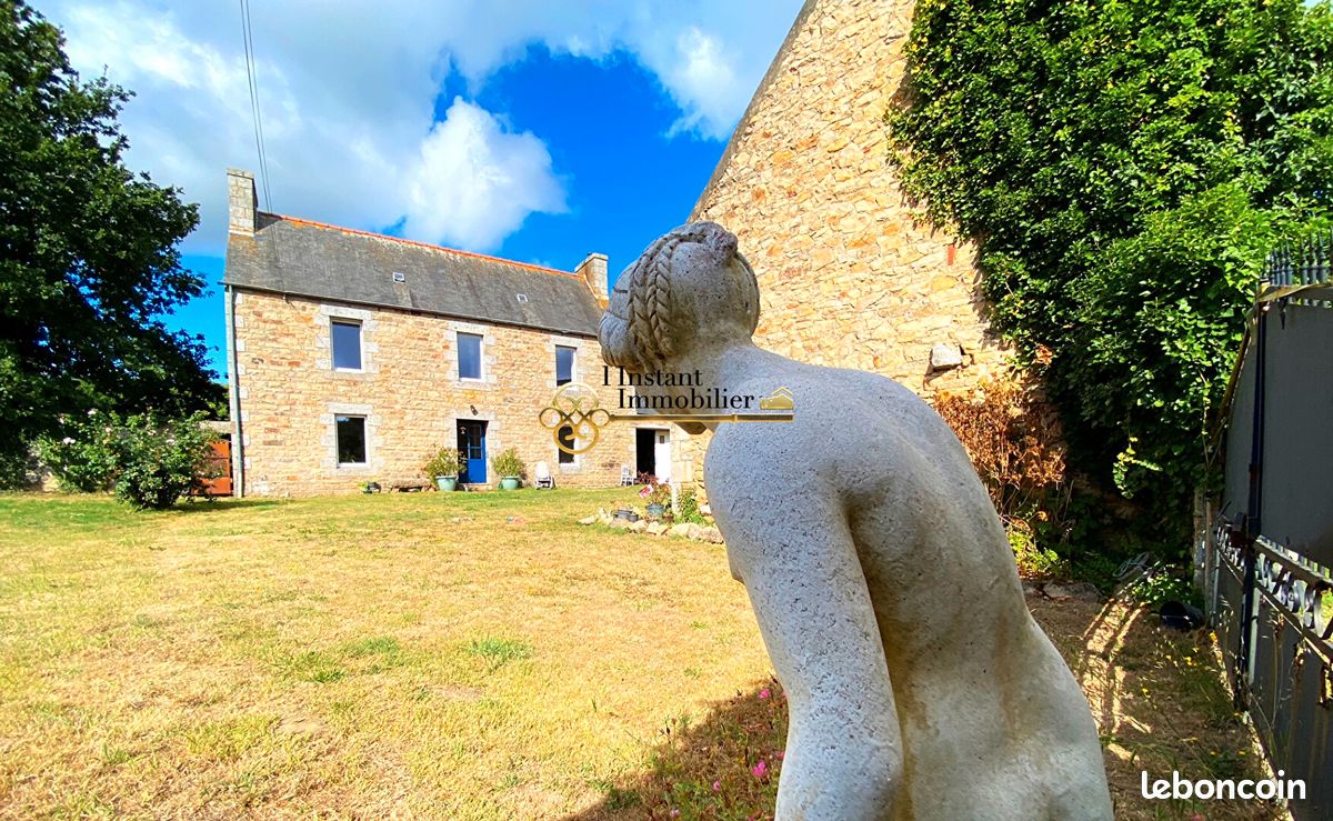 Maison 7 pièces 160 m² · à Pluzunet · 160 m² · 348 000 €