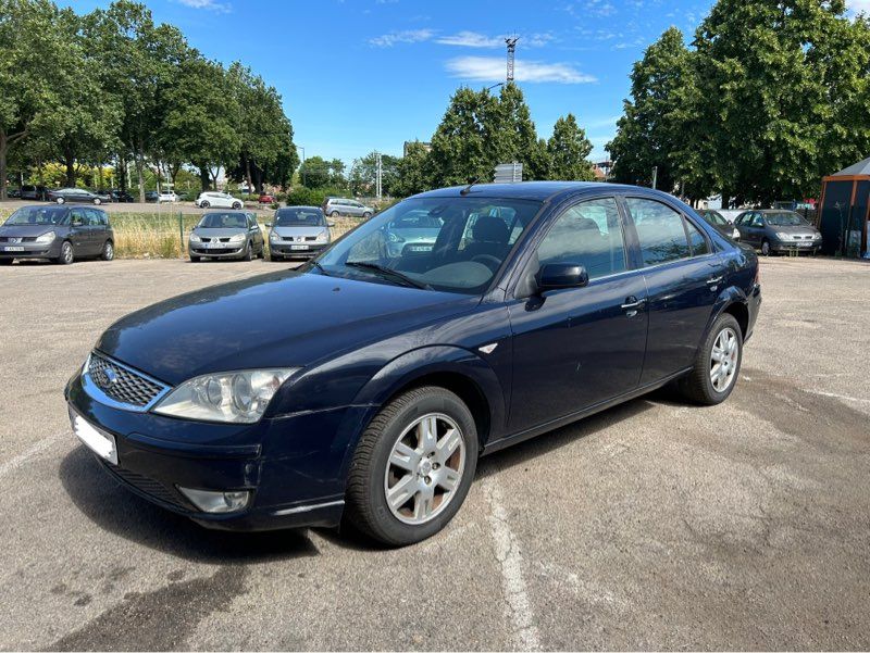 Ford Mondeo 2.0 TDCi 115 ch - Voitures