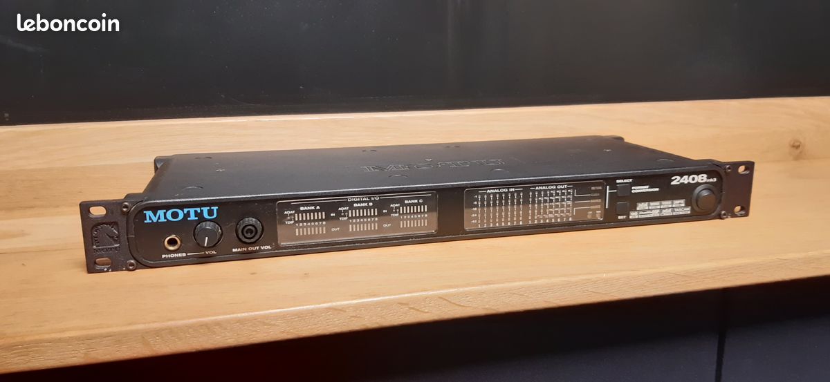 Carte son pro MOTU 2408 MK3 (image 1)
