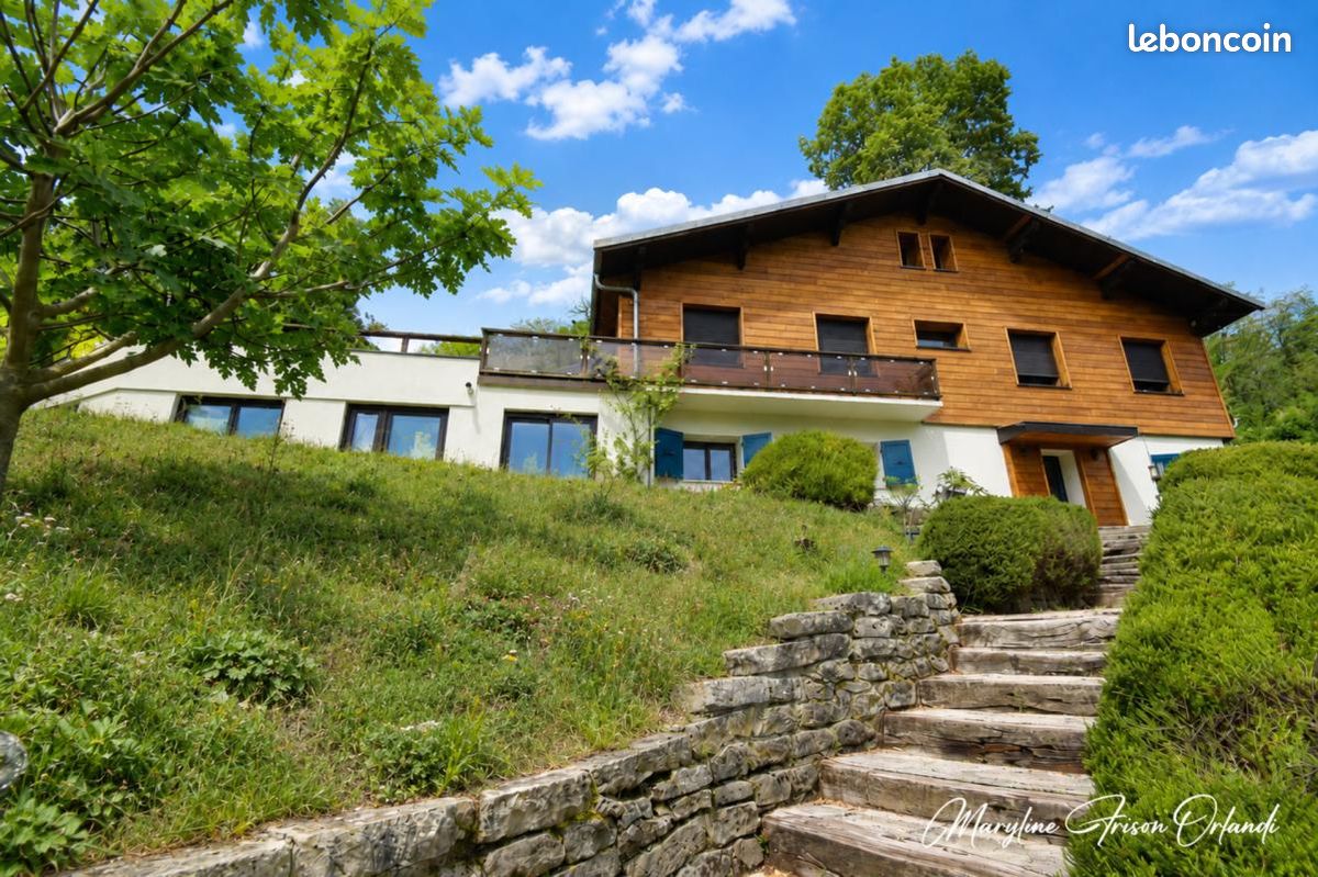 Maison 9 pièces 198 m² · à Barberaz · 198 m² · 785 000 €