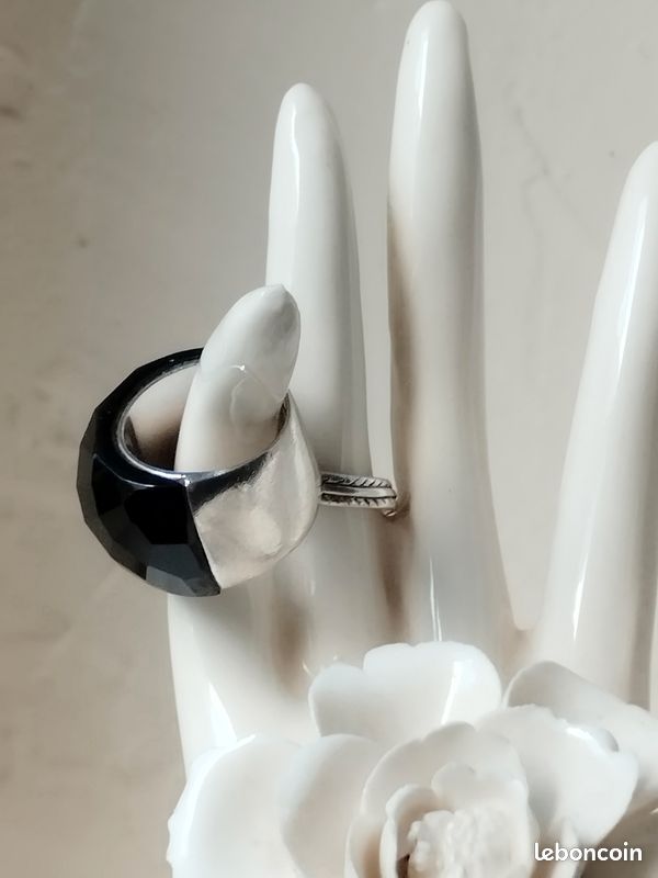 Bague Dôme Noir Argenté Taille 59 - Zirconia, Style Moderne, Occasion Très Bon état