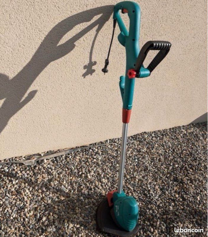 Coupe bordure filaire Bosch (image 1)