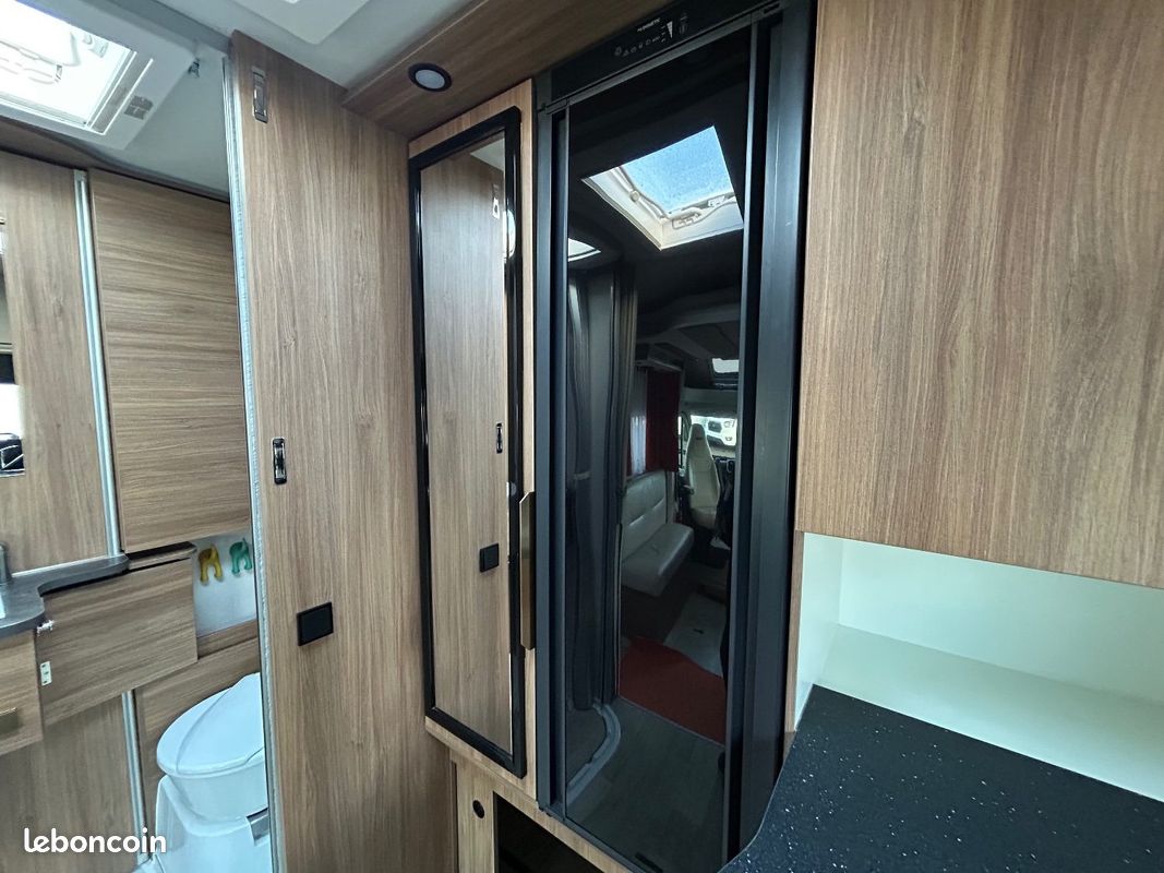 Camping-car PILOTE P626 EVIDENCE (image 8)