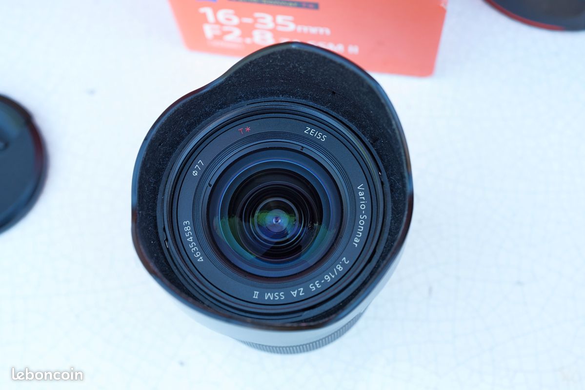 Sony Zeiss Vario-Sonnar T* 16-35mm F2.8 ZA SSM II MONTURE A (image 3)