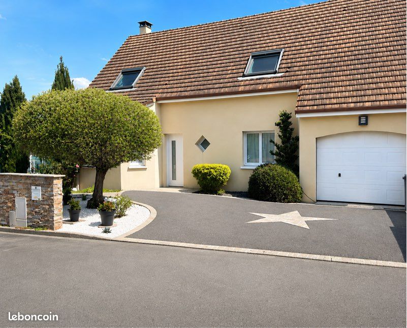 Maison 6 pièces 137 m² · à Parigné-le-Pôlin · 137 m² · 285 000 €