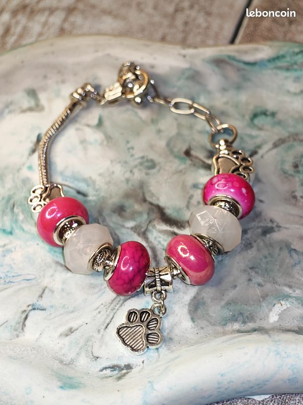 6.bracelet thème rose (image 4)