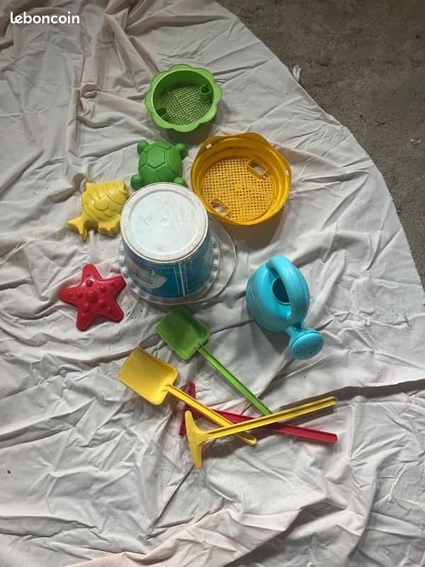 Jouets plage (image 1)