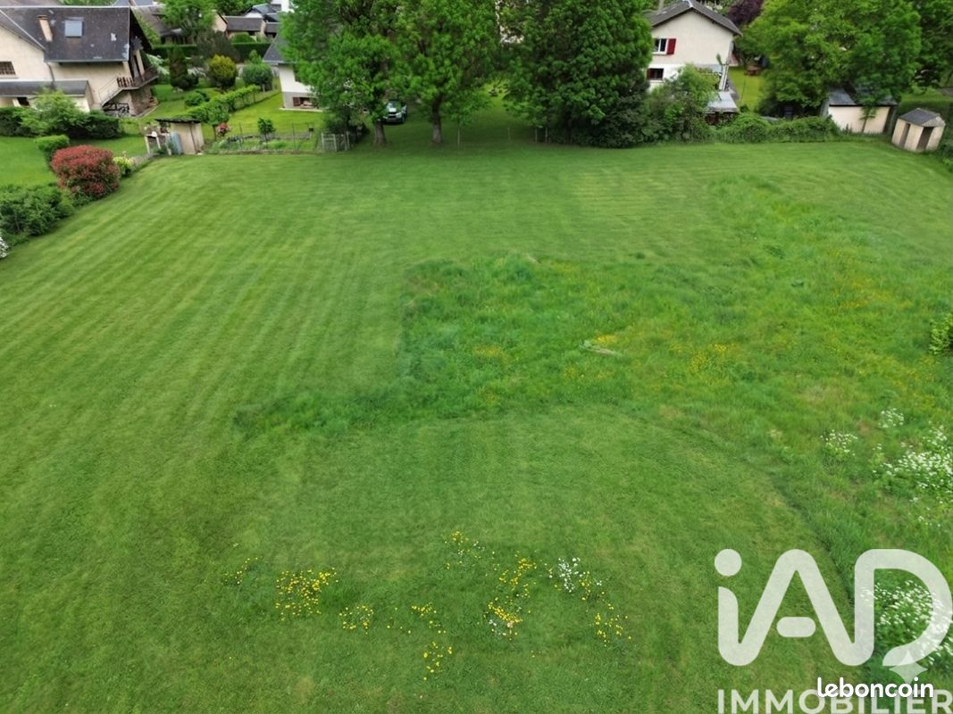 Terrain 756 m² · à Saint-Mamet · 756 m² · 68 000 €