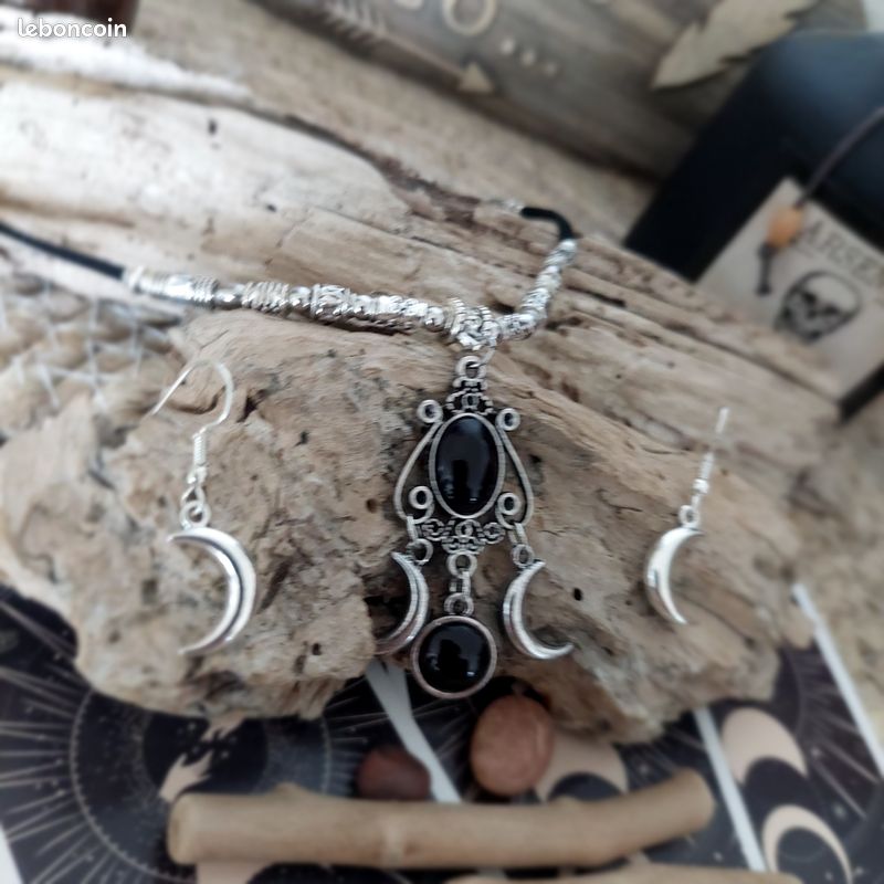Parure boho mystique, triple lune obsidienne, sautoir noir multiperles (image 4)