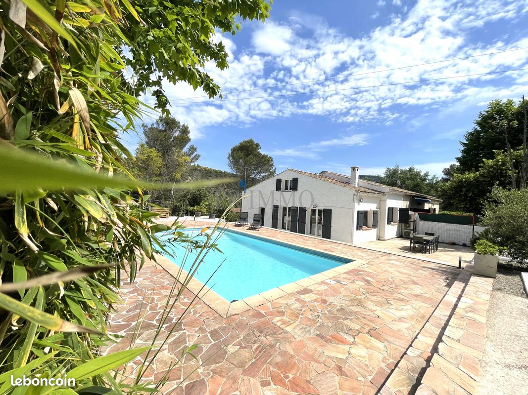 Maison 3 pièces 98 m² · à Fréjus · 98 m² · 365 000 €