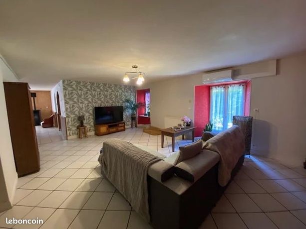 Longère 10 pièces 230 m²