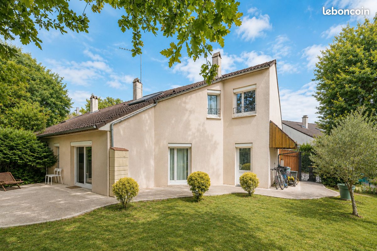 Maison 5 pièces 98 m² · à Noisy-le-Grand · 98 m² · 385 000 €