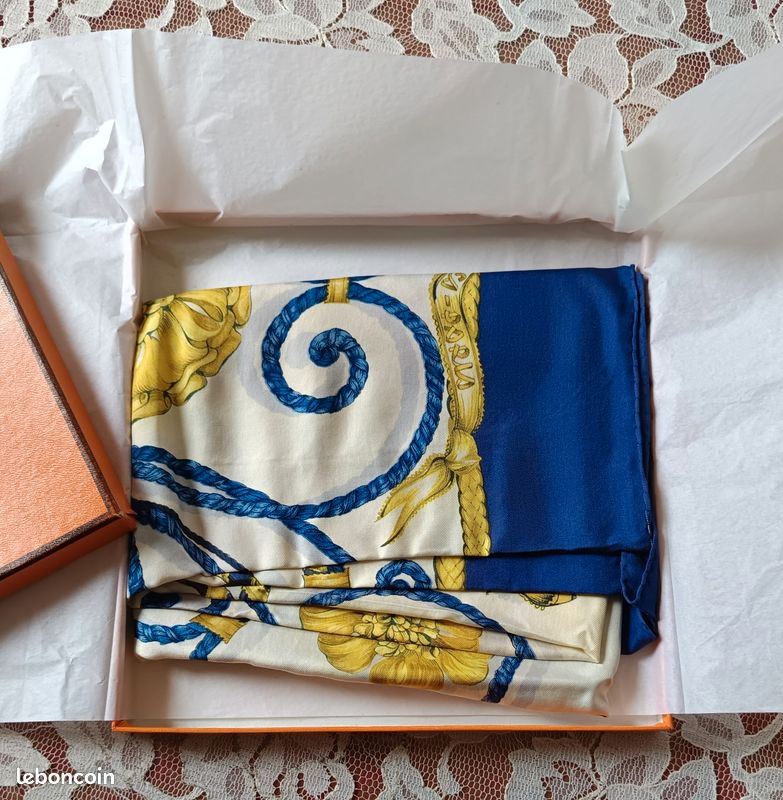 Foulard Hermès "Jouvence" 90cm (image 4)