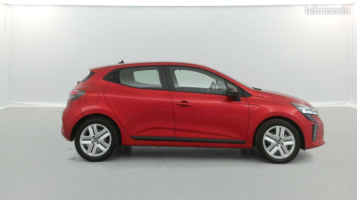 RENAULT Clio E-Tech full hybrid 145 ch GSR2 Evolution (image 6)