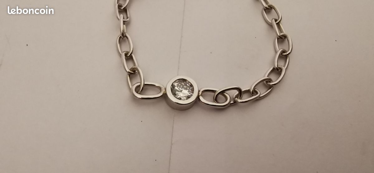 Bracelet argenté avec pierre (image 4)
