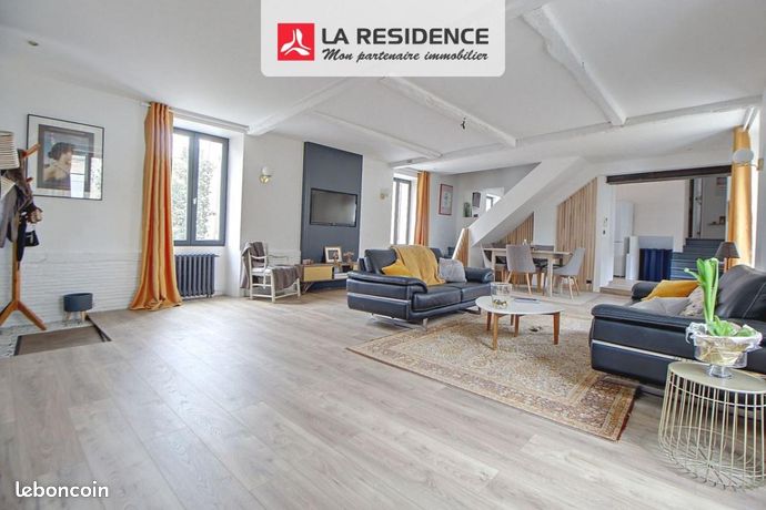 https://img.leboncoin.fr/api/v1/lbcpb1/images/fd/53/5c/fd535c6a5496f33aa434c766f70253015fef5abb.jpg?rule=ad-image