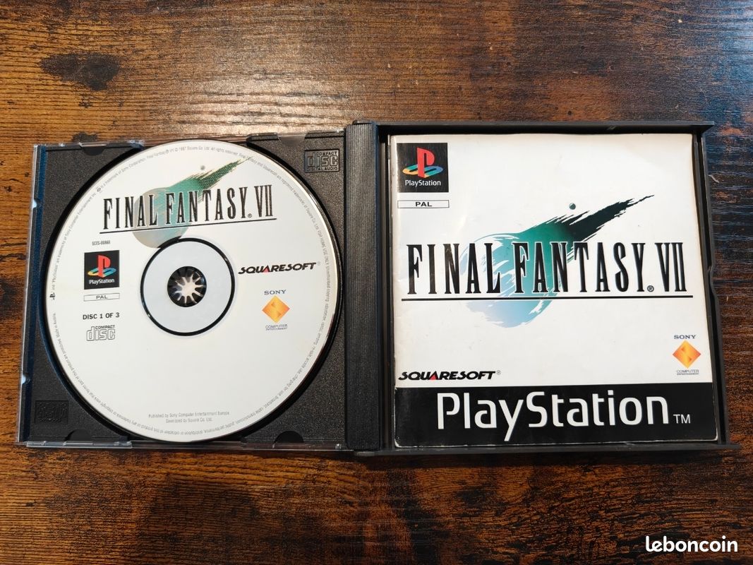 Final Fantasy VII PS1 FR Complet Bon état (D'occasion) à Evilard pour