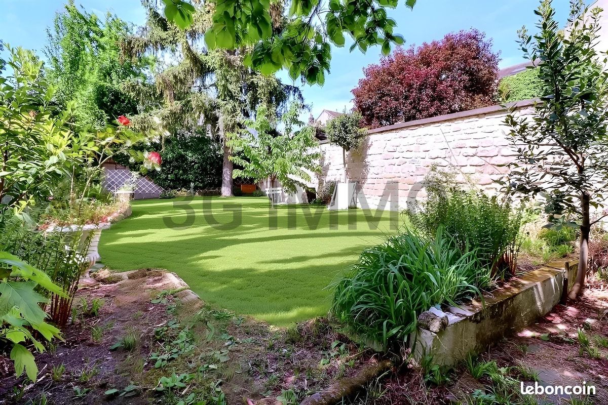 Maison 6 pièces 202 m² · à Creil · 202 m² · 348 000 €