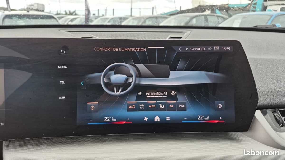 Bmw x1 u11 sdrive 18i 136ch dkg7 business design (image 35)