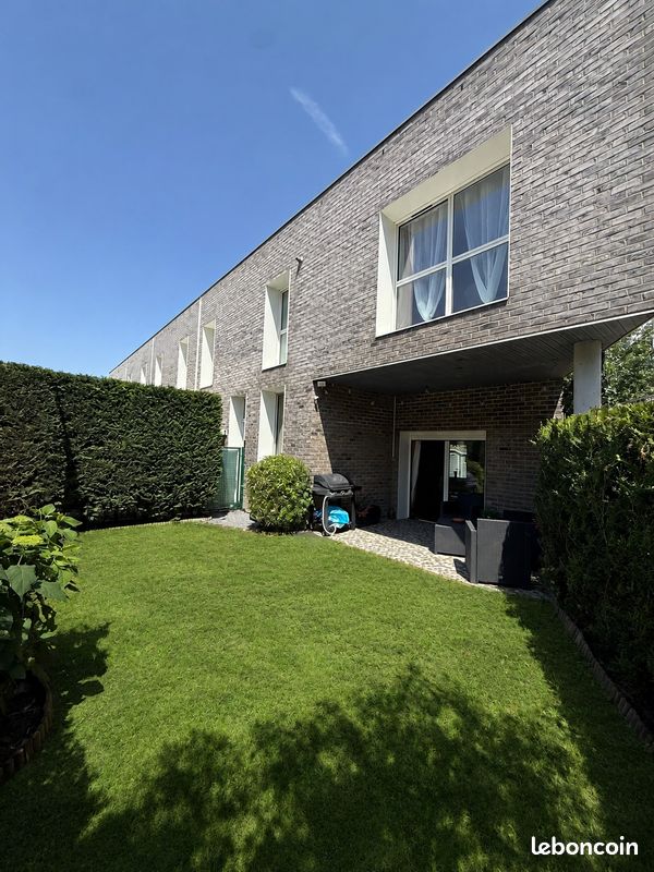 Maison 5 pièces 105 m² · à Lille · 105 m² · 294 000 €
