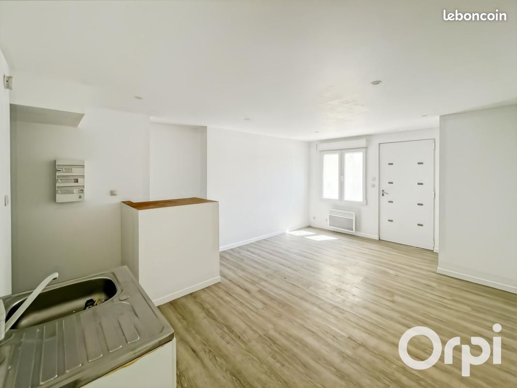 Appartement 1 pièce 35 m² · à Bollène · 35 m² · 500 €
