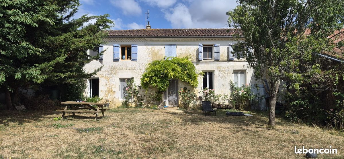 Maison 12 pièces 360 m² · à Brizambourg · 360 m² · 485 000 €