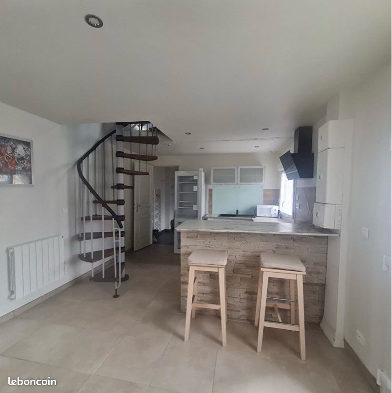 Maison 3 pièces 48 m² · à Villemanoche · 48 m² · 650 €/mois