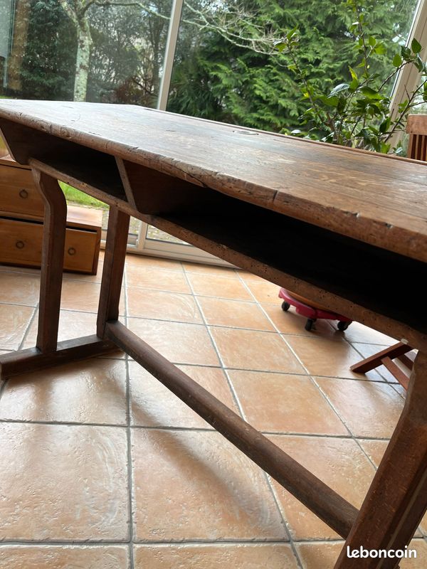 Banc et table d écolier avec ses encriers (image 2)