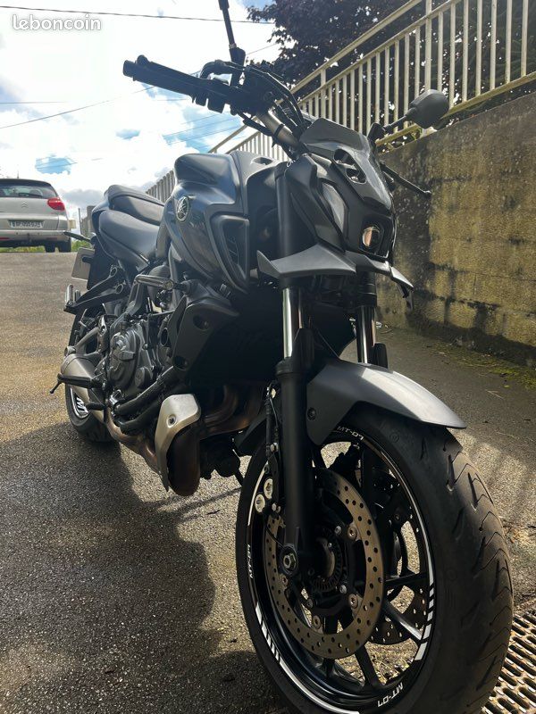 Mt07 Bride Vs Full