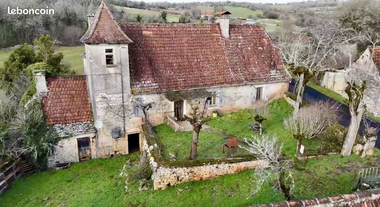Maison 4 pièces 300 m²