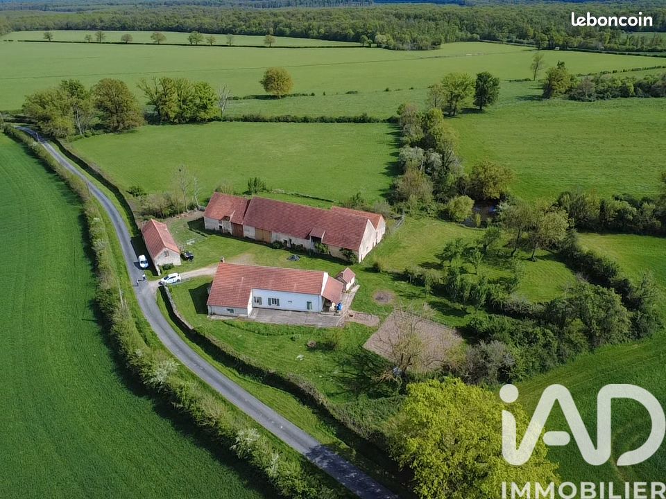 Maison 5 pièces 109 m² · à Morlac · 109 m² · 230 000 €
