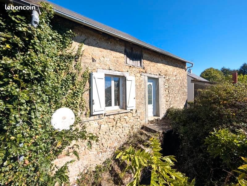 Maison 2 pièces 42 m² · à Meilhards · 42 m² · 15 000 €