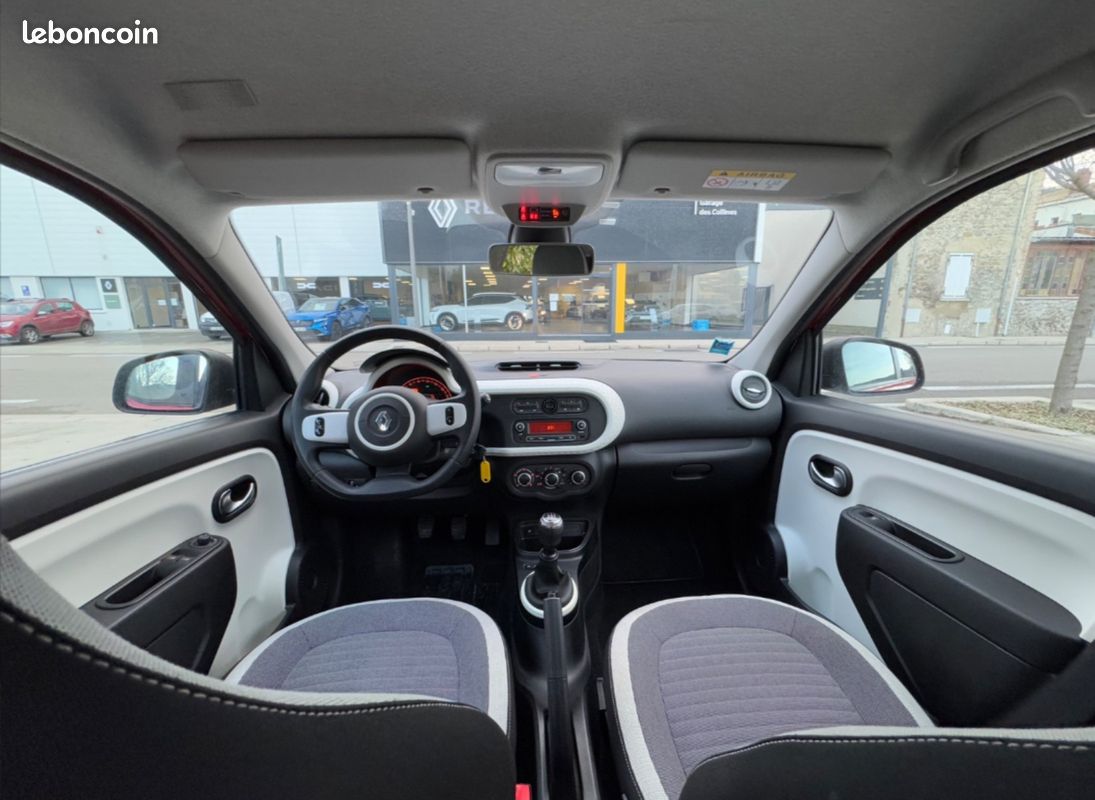 Renault TWINGO III - Essence (image 11)