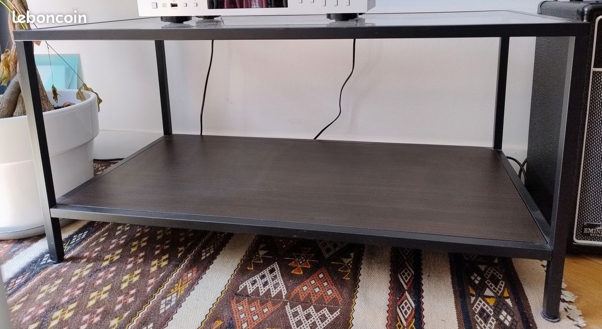 Vente d'une table basse en verre (modèle VITTSJÖ) (image 3)
