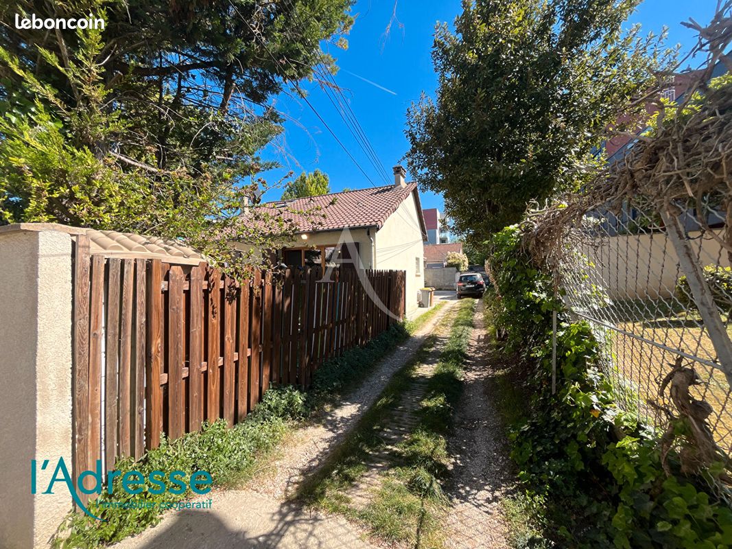 Maison 6 pièces 152 m² · à Vitry-sur-Seine · 152 m² · 449 000 €