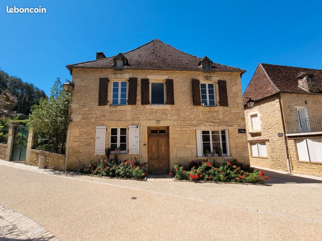 Maison 8 pièces 200 m² · à Campagne · 200 m² · 245 000 €