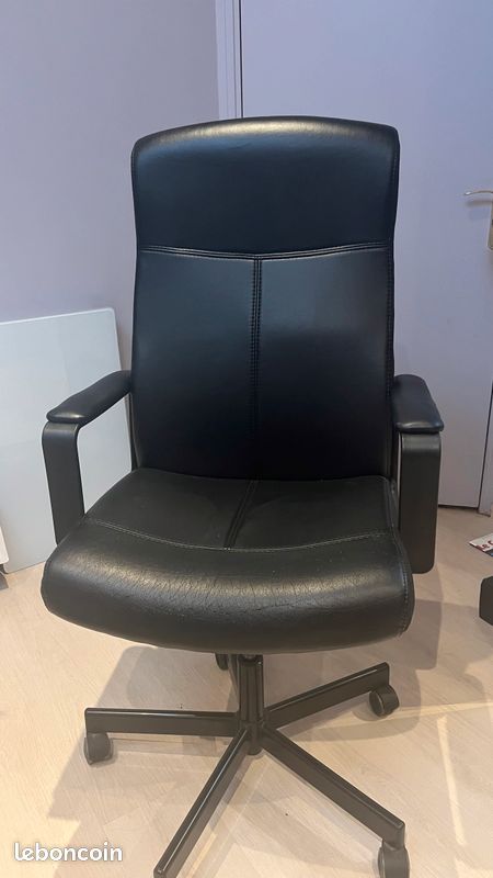 Chaise de bureau (image 1)