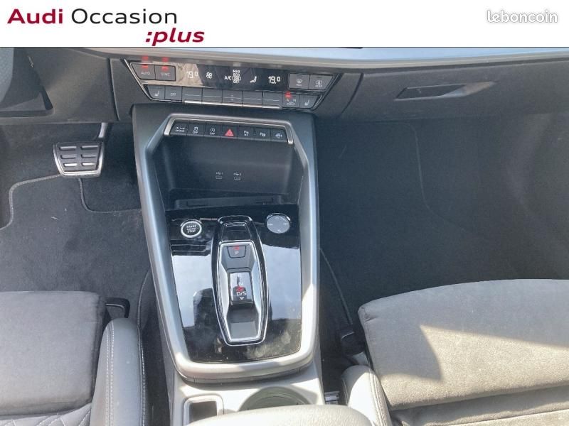 Audi A3 Sportback 1.5 TFSI 150ch Hybride S line S tronic 7 (image 4)