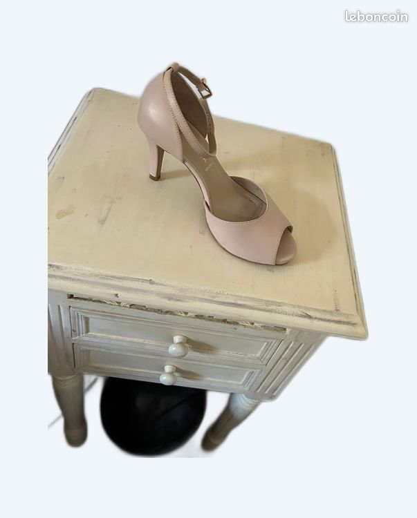 Chaussures San Marina pratiquement neuves (image 1)