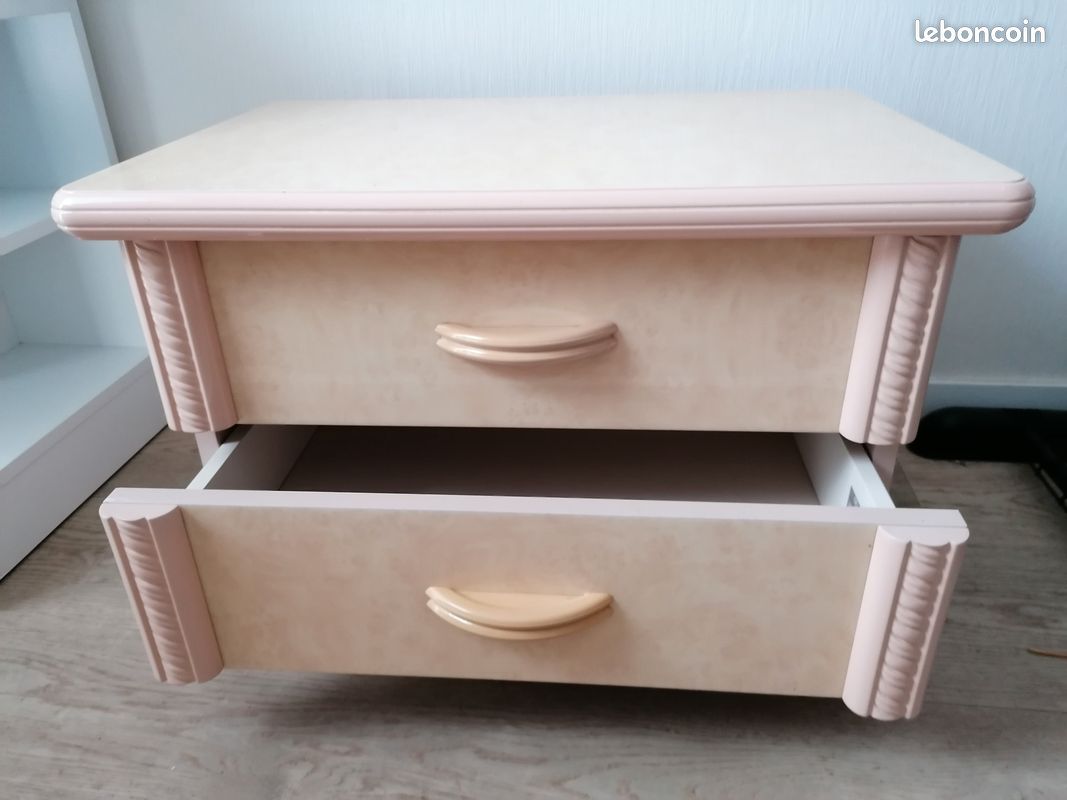 Table de nuit avec deux tiroirs (image 2)