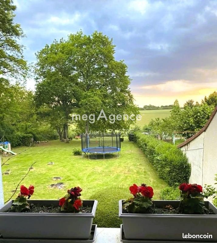 Maison 7 pièces 165 m² · à Auneau-Bleury-Saint-Symphorien · 165 m² · 299 000 €